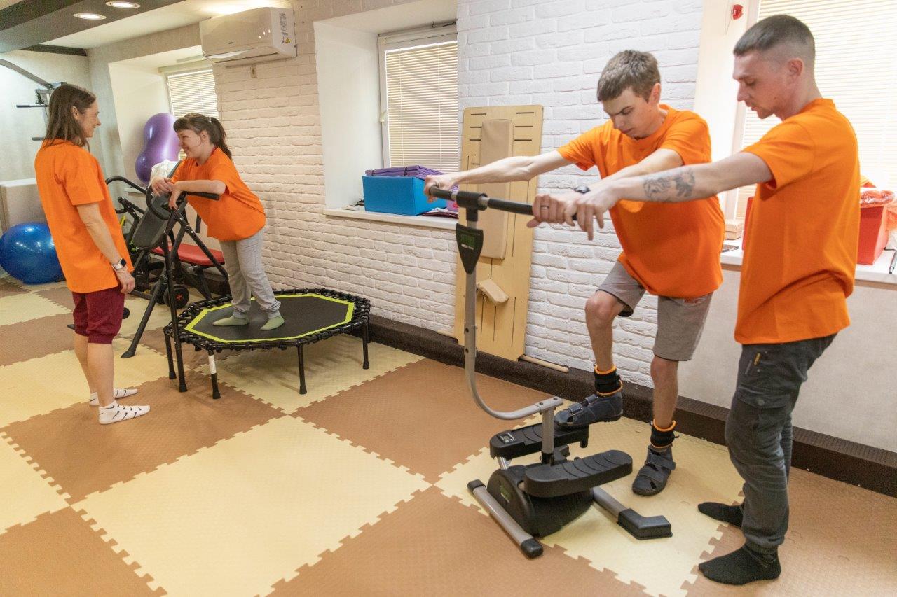 Фото - ЕВРАЗ реализует программы помощи детям с ограниченными возможностями здоровья